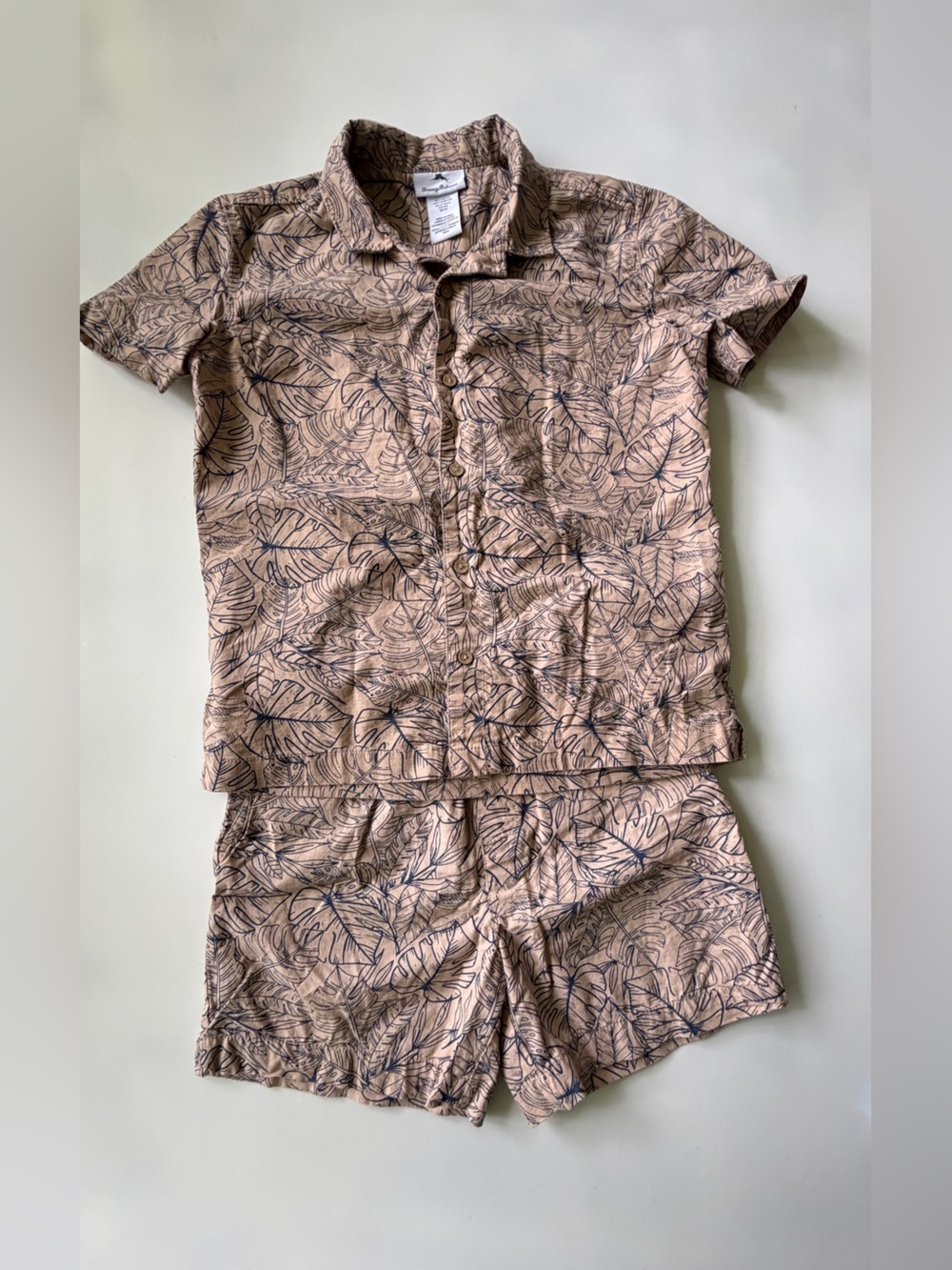 Tommy Bahama Boys M 10/12 Hawaiian Button Down Shirt Short Set‎ Tan Floral Leaf